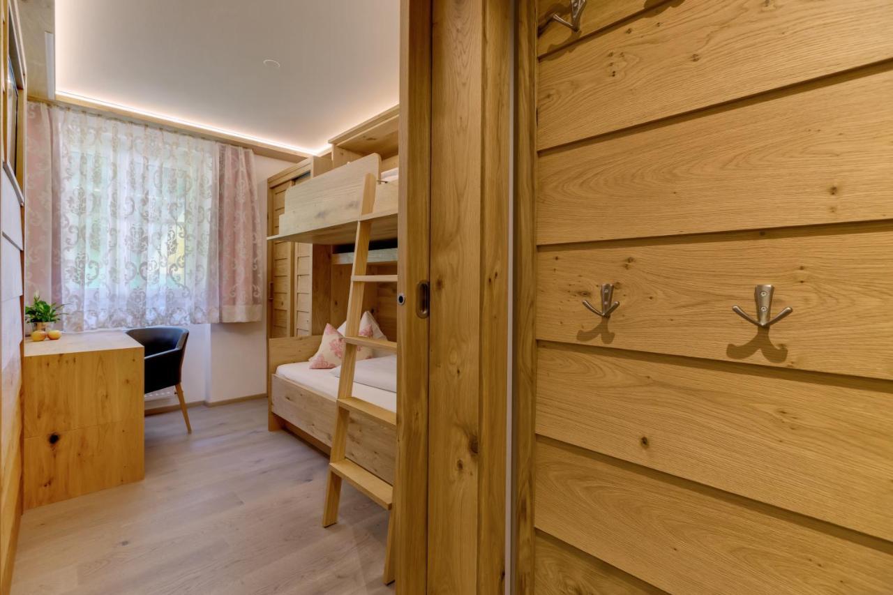 Hotel Fischerwirt Natur Waldspa Faistenau Exterior photo